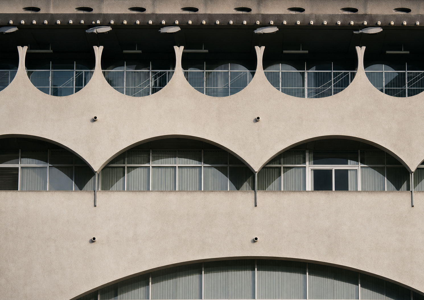 The fake arches of the Marin County Civic Center, Frank Lloyd Wright