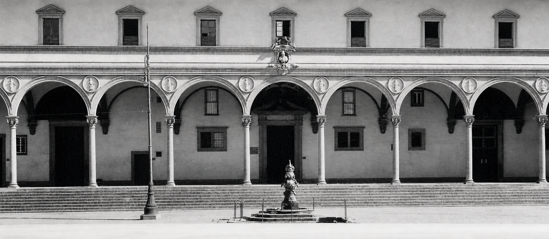 Brunelleschi's Foundling Hospital, Florence. Here the alternation between the bays, arches, circles, columns, creates a profound and quiet alternation which makes the building vividly alive.