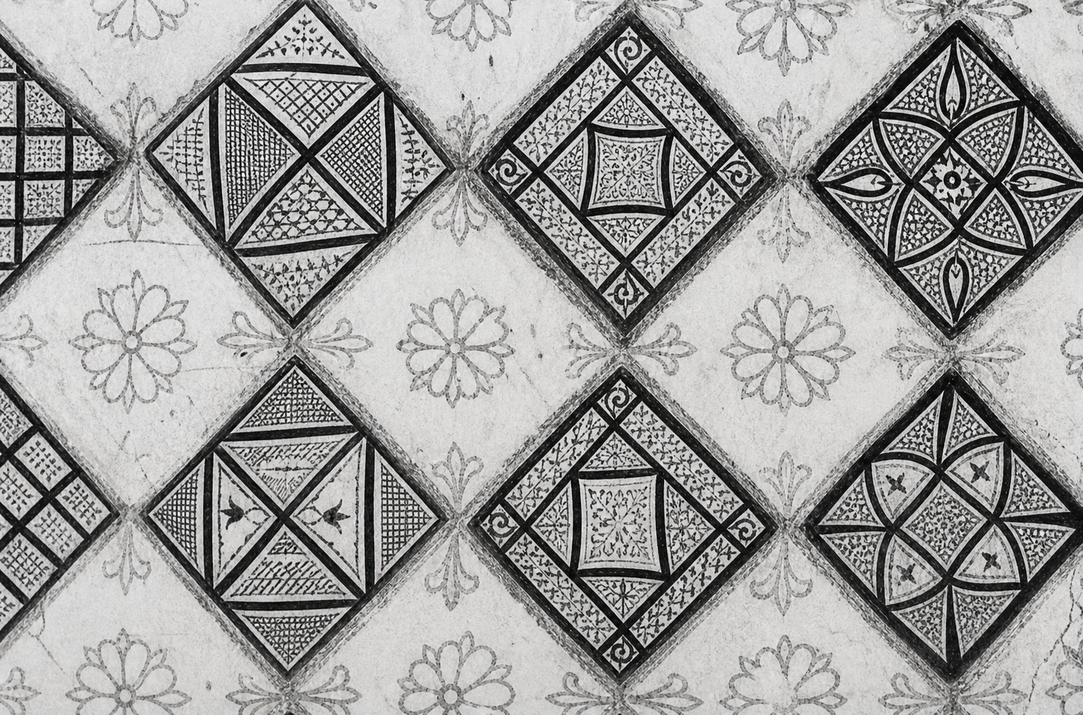 Beautiful roughness: the hand-painted tiles from the mosque of Kairouan