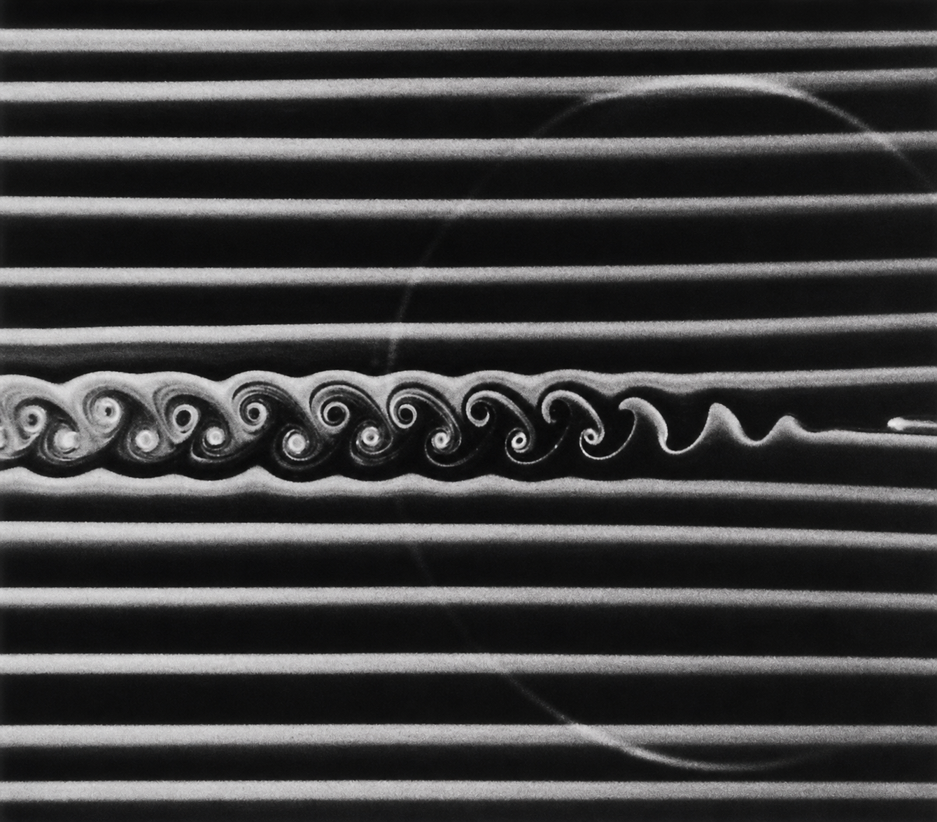 Mid-span wake of an airfoil: the alternating structure of the vortices is plainly visible.