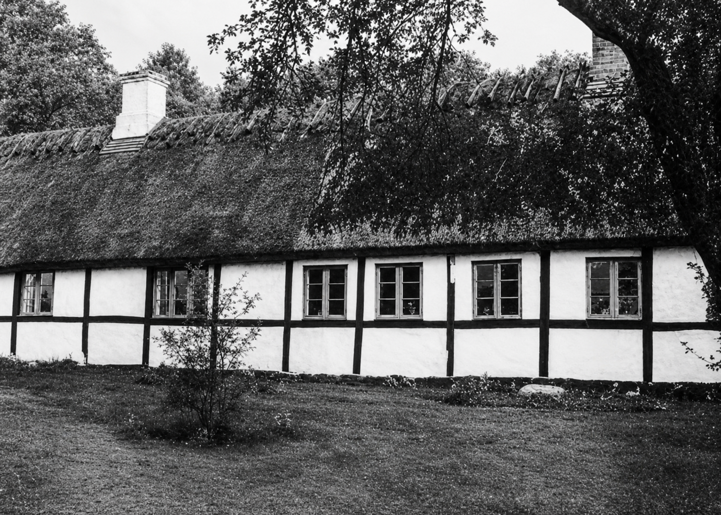 Danish cottage: informal structure has relatively more self