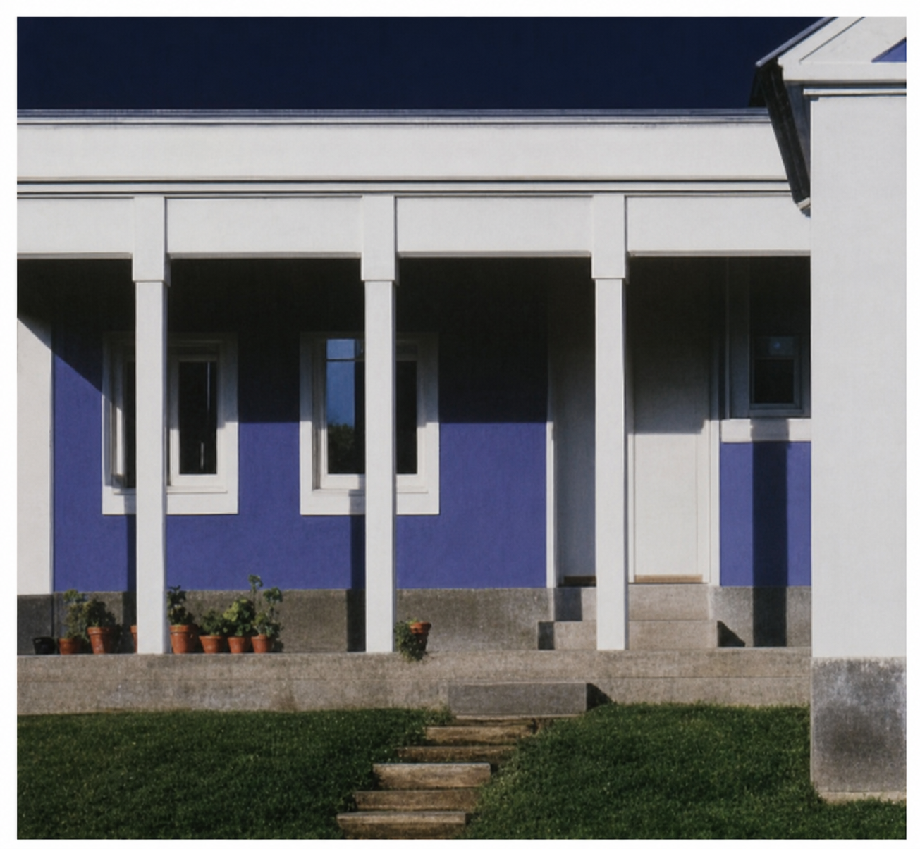 An example of a highly modern cast concrete construction, in which the columns, and the colum-bases, are brought to life. The Martinez house, California, by Christopher Alexander, 1984.